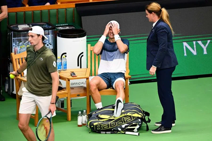 Holger Rune, dolorido tras lesionarse el tendón de Aquiles el año pasado en Estocolmo